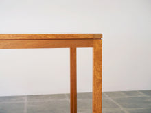 画像をギャラリービューアに読み込む, Christian Hvidt(クリスチャン・ヴィッツ)のダイニングテーブルの幕板