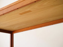 画像をギャラリービューアに読み込む, Christian Hvidt(クリスチャン・ヴィッツ)のダイニングテーブルの裏面