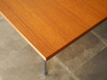 画像をギャラリービューアに読み込む, Hans J. Wegner AT321 Table