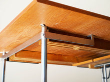 画像をギャラリービューアに読み込む, Hans J. Wegner AT321 Table