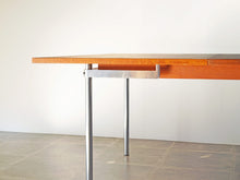 画像をギャラリービューアに読み込む, Hans J. Wegner AT321 Table