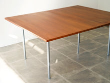 画像をギャラリービューアに読み込む, Hans J. Wegner AT321 Table