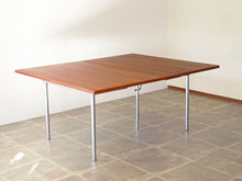 画像をギャラリービューアに読み込む, Hans J. Wegner AT321 Table