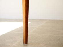 画像をギャラリービューアに読み込む, Finn Juhl Table