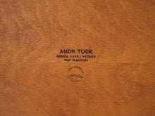 画像をギャラリービューアに読み込む, Hans J. Wegner(ハンスJウェグナー)AT12ローテーブルの裏面の刻印