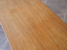 画像をギャラリービューアに読み込む, Hans J. Wegner(ハンスJウェグナー)AT12ローテーブルのオーク天板