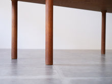 画像をギャラリービューアに読み込む, Hans J. Wegner(ハンスJウェグナー)AT12ローテーブルの脚