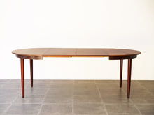 画像をギャラリービューアに読み込む, Danish furniture design Table