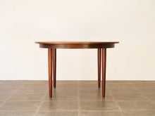 画像をギャラリービューアに読み込む, Danish furniture design Table