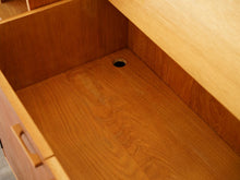 画像をギャラリービューアに読み込む, Danish furniture design Bookcases and Cabinet