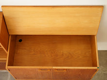 画像をギャラリービューアに読み込む, Danish furniture design Bookcases and Cabinet