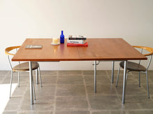 画像をギャラリービューアに読み込む, Hans J. Wegner AT321 Table