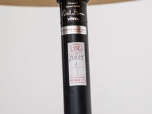 画像をギャラリービューアに読み込む, チャールズイームズのテーブルのvitraのラベル