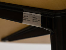 画像をギャラリービューアに読み込む, チャールズイームズのテーブルのvitraのラベル