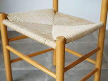 画像をギャラリービューアに読み込む, モーエンセンのJ39の座面を右手前から