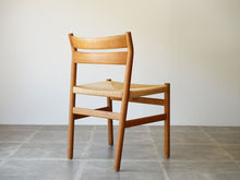 画像をギャラリービューアに読み込む, モーエンセンの椅子BM1の全体図を左後ろから