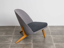 画像をギャラリービューアに読み込む, 北欧スウェーデンの1人用ソファの側面