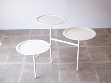 画像をギャラリービューアに読み込む, コンスタンティン・グルチッチのテーブル上から