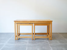 画像をギャラリービューアに読み込む, カートウストヴィのネストテーブル正面