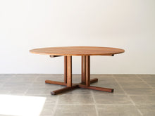 画像をギャラリービューアに読み込む, 北欧ダイニングテーブルの全体像