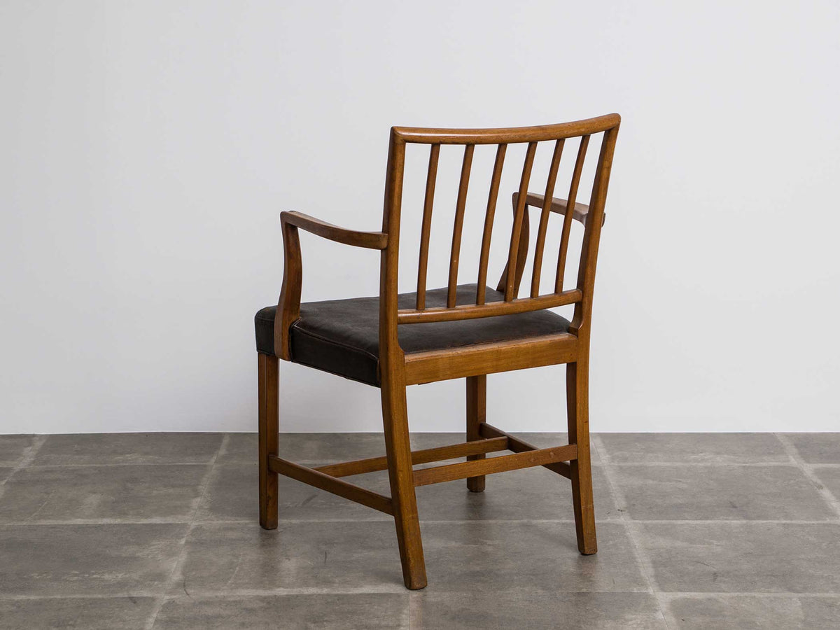 Jacob Kjær(ヤコブ・ケア) マホガニーとレザーのアームチェア｜ 北欧