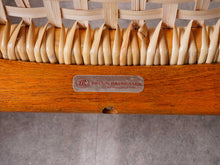 画像をギャラリービューアに読み込む, Swedish Design Chair