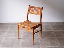 画像をギャラリービューアに読み込む, Swedish Design Chair