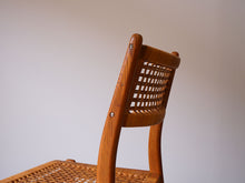 画像をギャラリービューアに読み込む, Swedish Design Chair