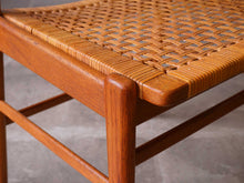 画像をギャラリービューアに読み込む, Swedish Design Chair