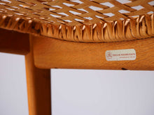 画像をギャラリービューアに読み込む, Swedish Design Chair