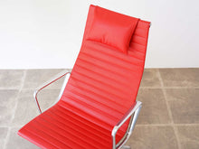 画像をギャラリービューアに読み込む, Charles Eames & Ray Eames Chair & Stool