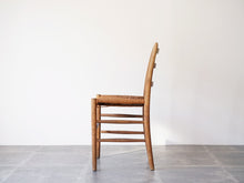 画像をギャラリービューアに読み込む, Arne Jacobsen ”1st chair for Novo" Chair