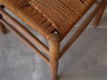 画像をギャラリービューアに読み込む, Arne Jacobsen ”1st chair for Novo" Chair