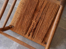 画像をギャラリービューアに読み込む, Arne Jacobsen ”1st chair for Novo" Chair