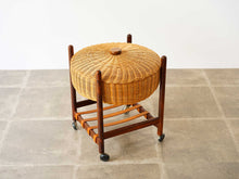 画像をギャラリービューアに読み込む, デンマークのソーイングテーブル(裁縫台)