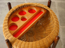 画像をギャラリービューアに読み込む, デンマークのソーイングテーブル(裁縫台)の蓋を開けた