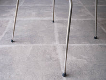 画像をギャラリービューアに読み込む, Arne Jacobsen Model 3107 Chair