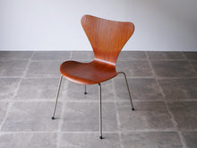 画像をギャラリービューアに読み込む, Arne Jacobsen Model 3107 Chair