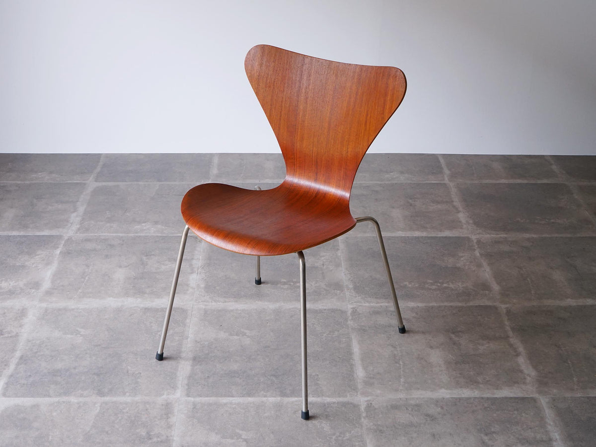 Arne Jacobsen（アルネ・ヤコブセン）Model 3107 セブンチェア チーク 