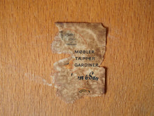 画像をギャラリービューアに読み込む, ヤコブセンのスツールのシール