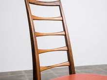 画像をギャラリービューアに読み込む, Niels Koefoed(ニールス・コフォード)のダイニングチェアLisのローズウッドを使用した背もたれ