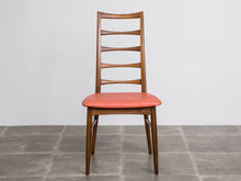 画像をギャラリービューアに読み込む, 背もたれが長いNiels Koefoed(ニールス・コフォード)のダイニングチェアLisの正面