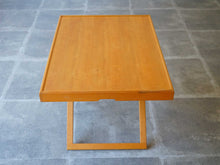 画像をギャラリービューアに読み込む, Mogens Koch Foldable Table