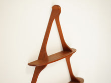 画像をギャラリービューアに読み込む, Peder Moos & school Triangular shelves