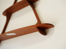 画像をギャラリービューアに読み込む, Peder Moos & school Triangular shelves