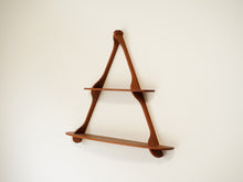 画像をギャラリービューアに読み込む, Peder Moos & school Triangular shelves