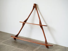 画像をギャラリービューアに読み込む, Peder Moos & school Triangular shelves