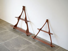 画像をギャラリービューアに読み込む, Peder Moos & school Triangular shelves