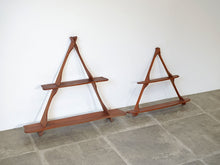 画像をギャラリービューアに読み込む, Peder Moos & school Triangular shelves