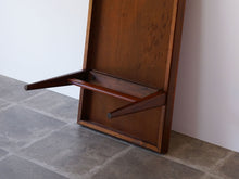 画像をギャラリービューアに読み込む, ヨハネス・アンダーセンのテーブル裏面と脚